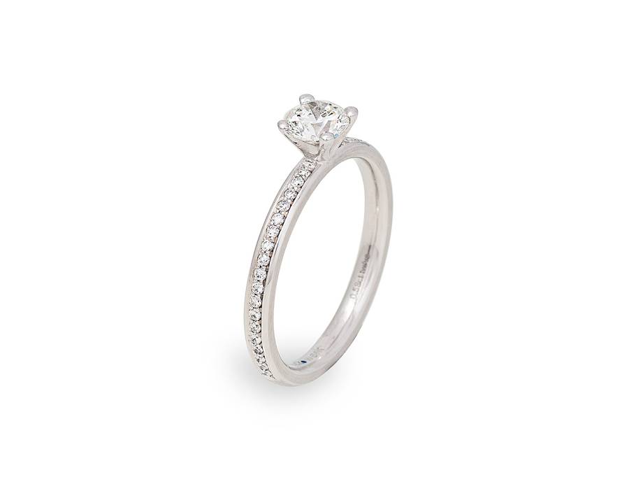 Alpenring Solitaire-Ring Weißgold 2,0mm gerundet mit Brillanten 0,380ct