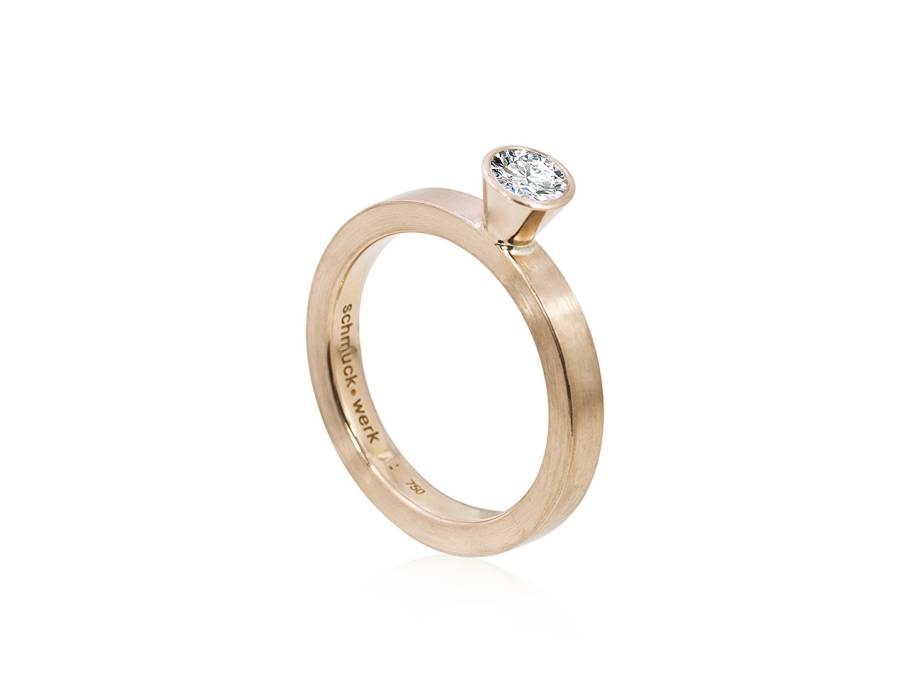 Alpenring Solitaire-Ring Rotgold 1,5mm eckig mit Brillant 0,100ct