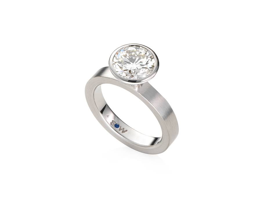Alpenring Solitaire-Ring Weißgold 2,3mm eckig mit Brillant 0,400ct