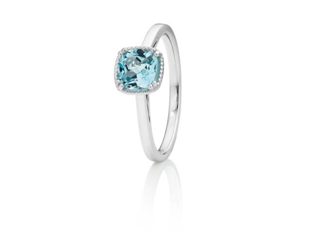 Amore Mio Ring Weißgold mit Sky Blue Topas antik geschliffen
