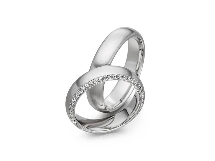 Brillante Trauringpaar Platin gewölbt mit Brillanten 0,300ct