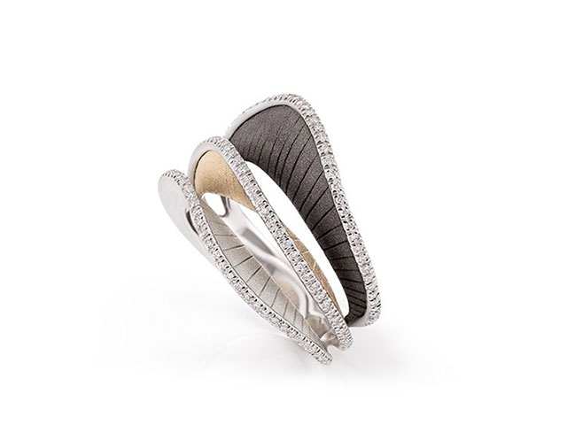 Regina Ring mehrfarbig Gold mit Brillanten 0,360ct