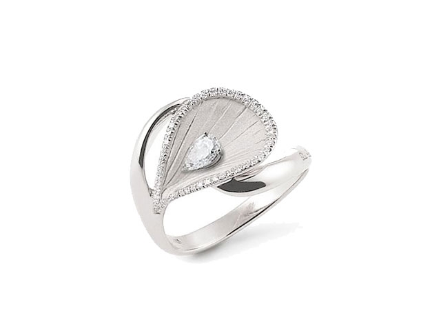 Premiere Ring White Ice Gold mit Brillanten 0,310ct