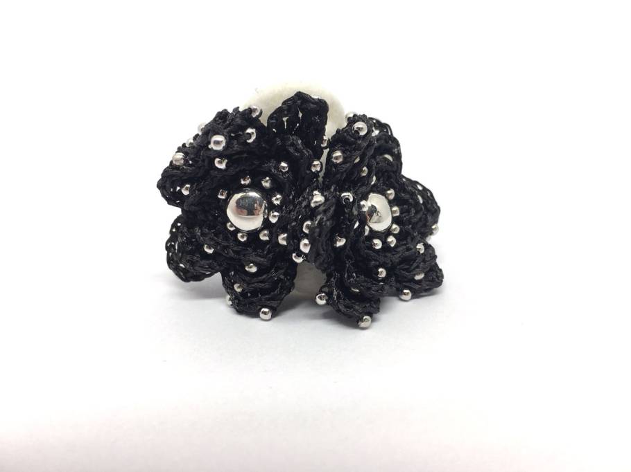 Calgaro Ring Silberseide mit Silberkugeln schwarz