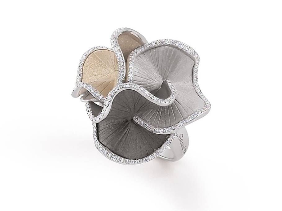 Sultana  Ring Tricolor White Ice, Black Lava und Natural Gold mit Brillanten 0,600ct
