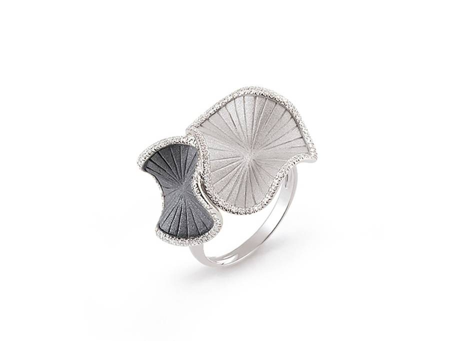  Sultana Ring Bicolor White Ice und Black Lava Gold mit Brillanten 0,260ct