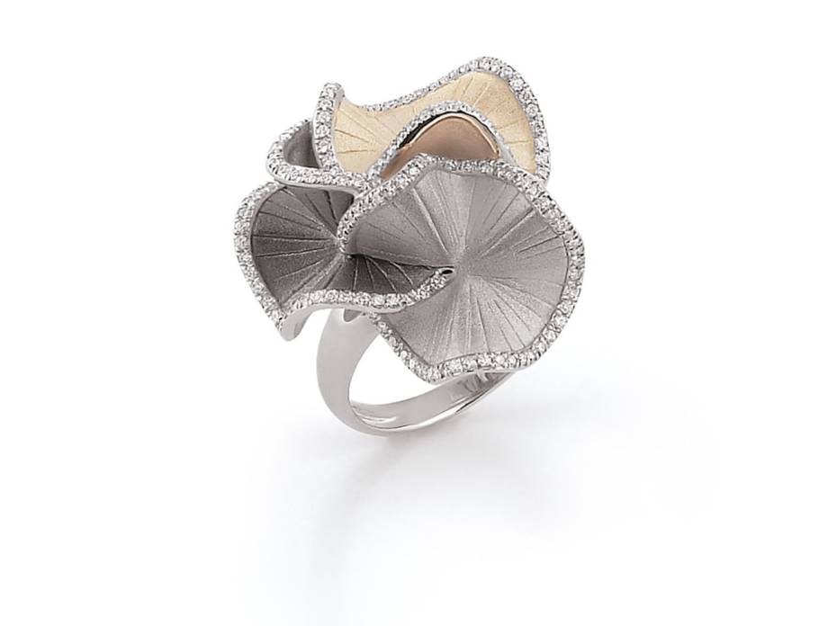 Sultana  Ring Tricolor White Ice, Black Lava und Natural Gold mit Brillanten 0,480ct