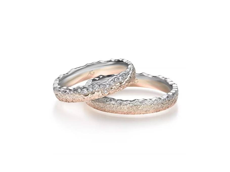 Mondlicht Trauring Paar aus 585/- Gold mit Brillanten 0,073ct