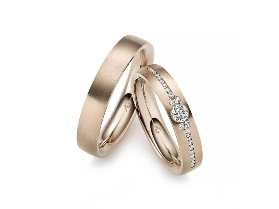 Exclusiv-Kollektion Trauring Paar aus 585/- Haselnussgold mit Brillanten 0,300ct