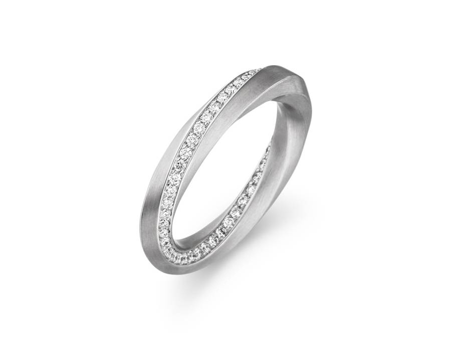 Helix Finely Ring Platin mit 47 Brillanten 0,340 ct