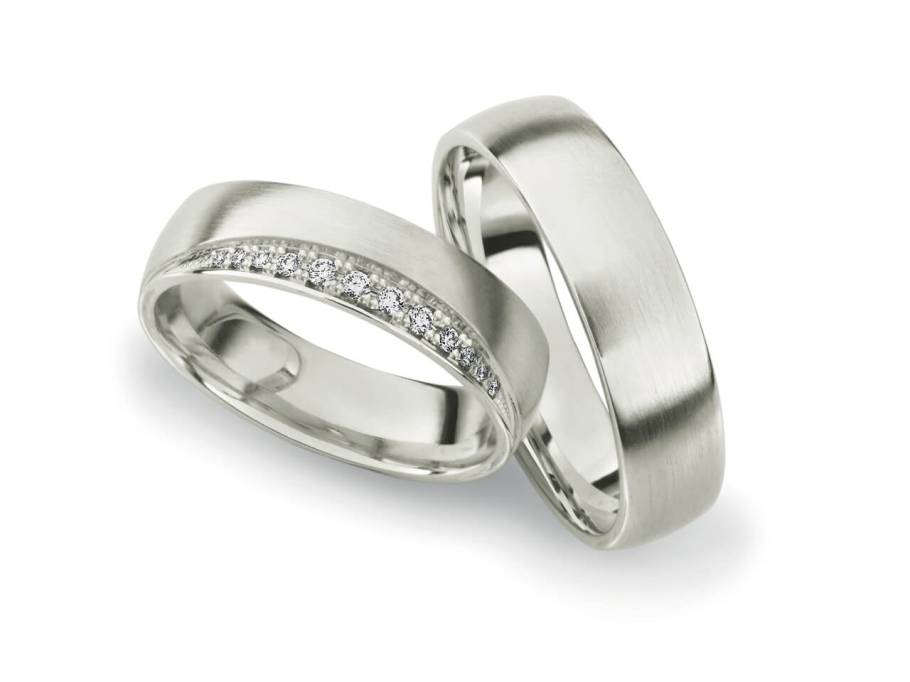 Trauring Paar Weißgold 5,5 mm gewölbt mit Brillanten 0,100ct