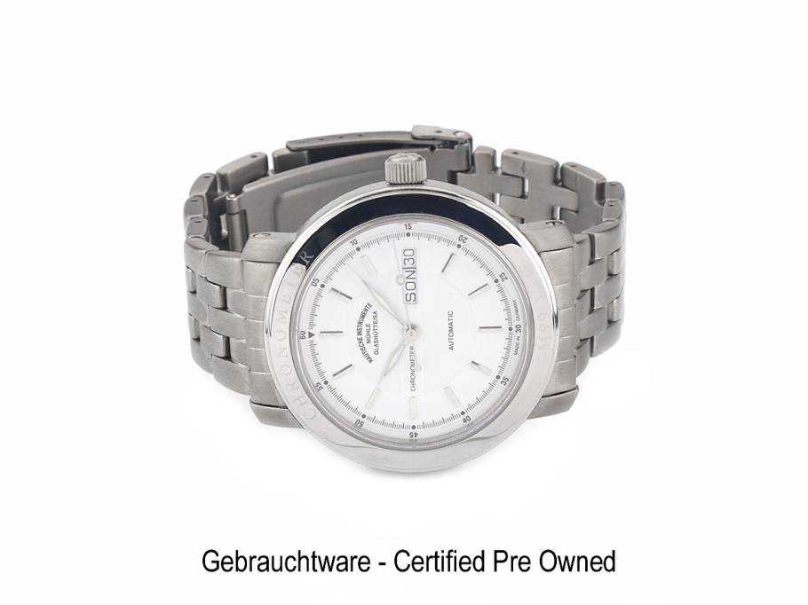M99 Chronometer Automatik Titan 40mm weißes Zifferblatt Metallband M1.99.21 OVP Occasion