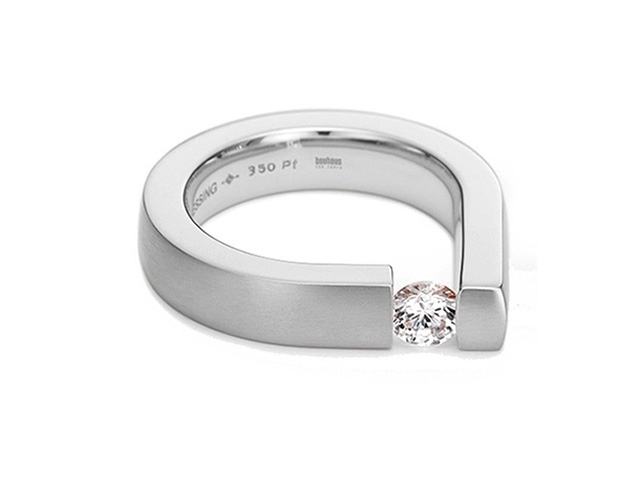 Spannring Bauhaus 4,8 mm Platin 0,40 ct TW vsi