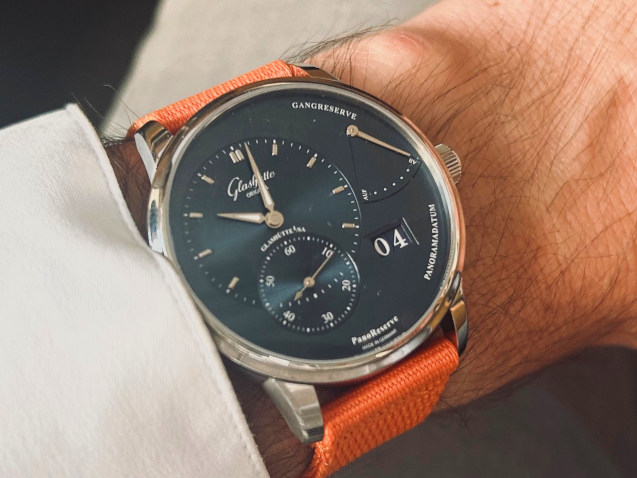 Glashütte Original PanoReserve Herrenuhr Edelstahl blaues 