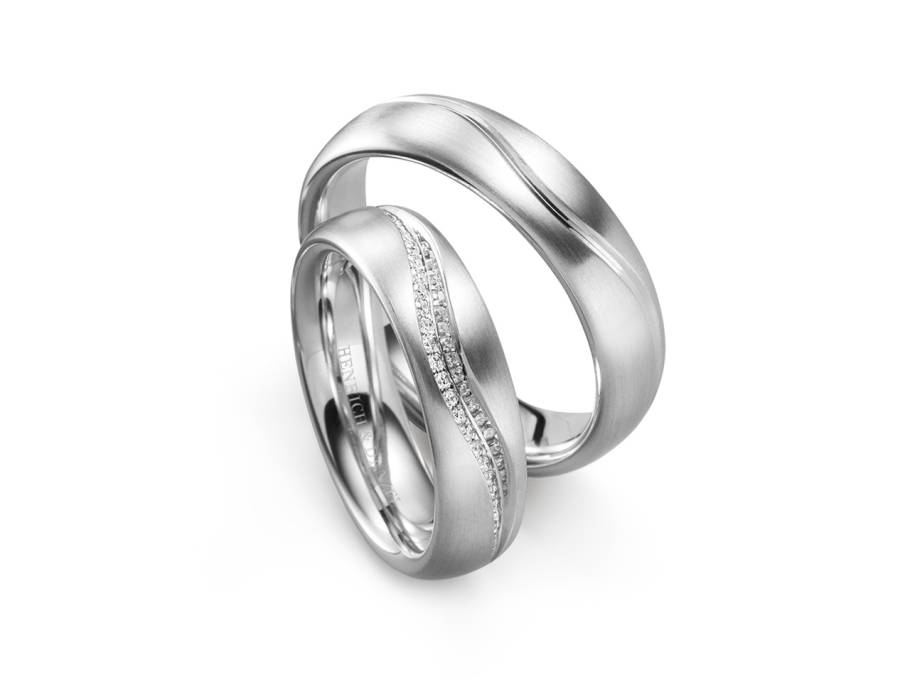 Reflex Trauringpaar Platin gewölbt mit Brillanten 0,090ct