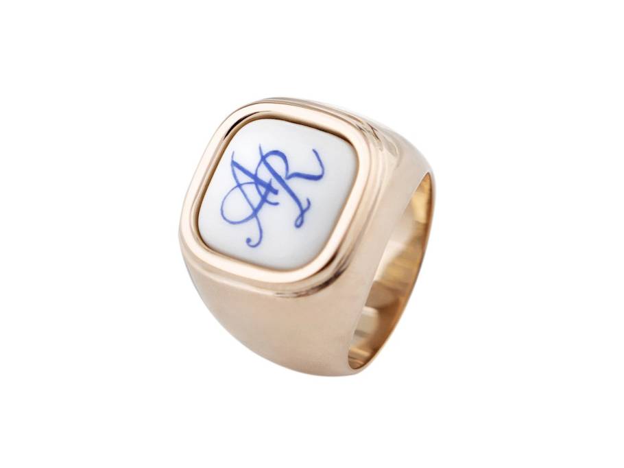 Siegelring eckig "Monogramm in Kobaltblau" Silber rosévergoldet mit weißem Meissener Porzellan