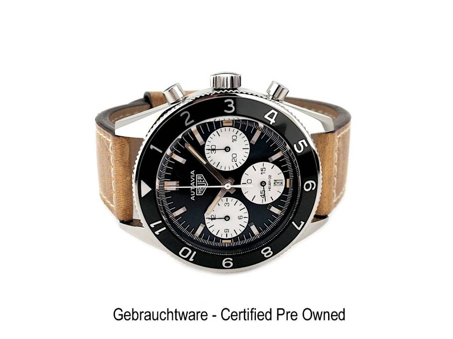 Autavia Heritage Chrono Automatik Edelstahl 42mm schwarzes Zifferblatt braunes Lederband CBE2110.FC8226 Full Set Occasion