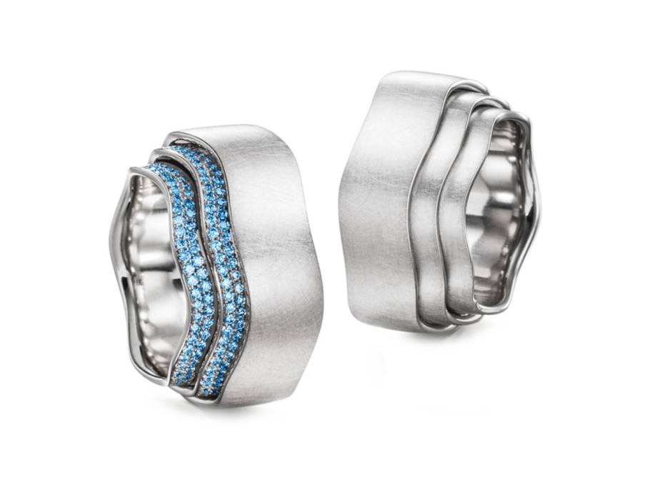 Tenda Wave Ring Platin mit blauen Brillanten 1,07ct beweglich