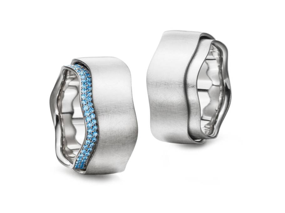 Tenda Wave Ring Platin mit blauen Brillanten 0,440ct beweglich