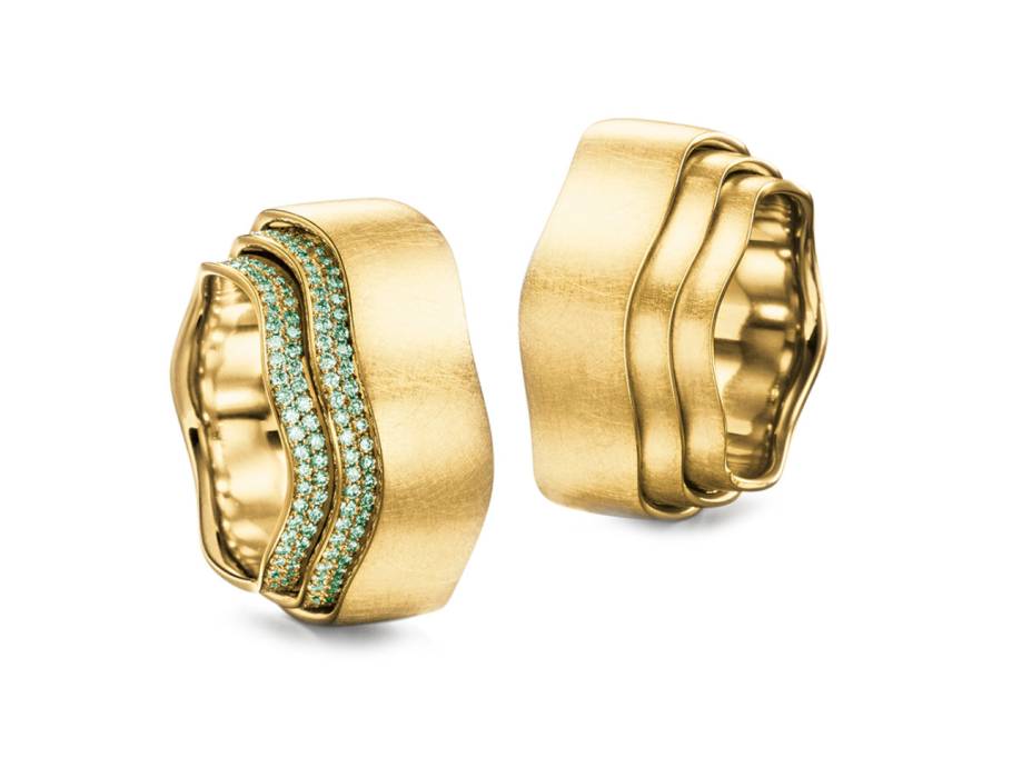 Tenda Wave Ring Gelbgold mit grünen Brillanten 0,935ct beweglich