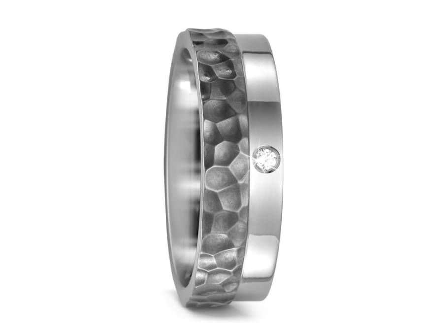 Titanring Nr. 39 mit Brillant