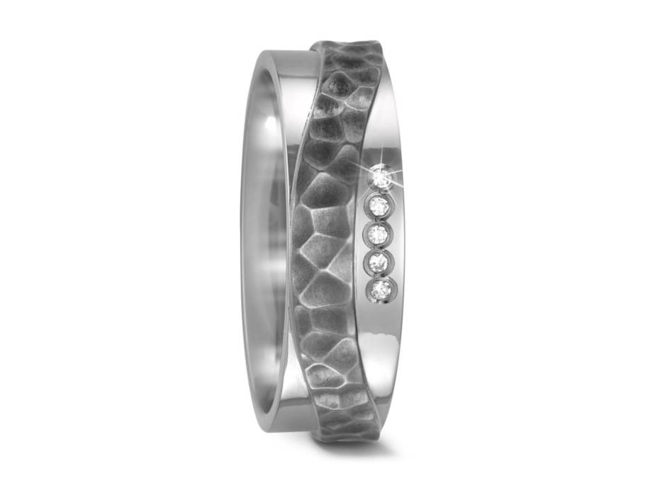 Titanring Nr. 41 mit Brillanten