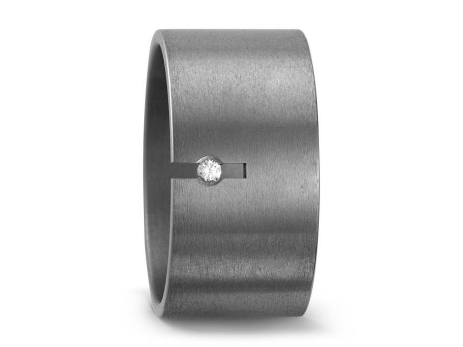 Titanring Nr. 14 mit Brillant