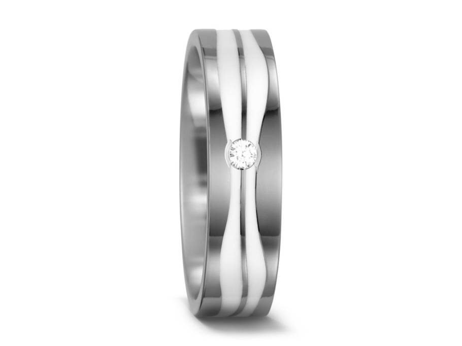 Titanring Nr. 38 mit Brillanten