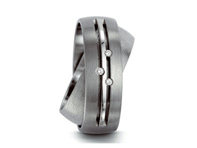 Titanring Nr. 61 drehbar mit Brillanten