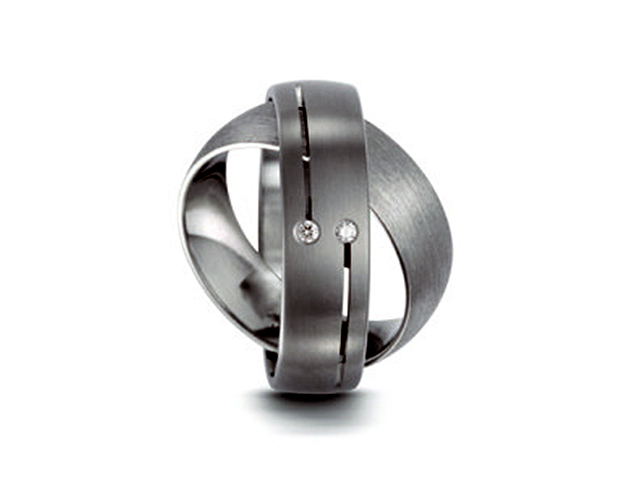 Titanring Nr. 60 drehbar mit Brillanten