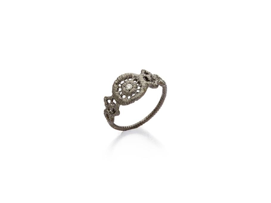 Turandot Ring Silber schwarz rhodiniert 9mm mit Brillant champagner