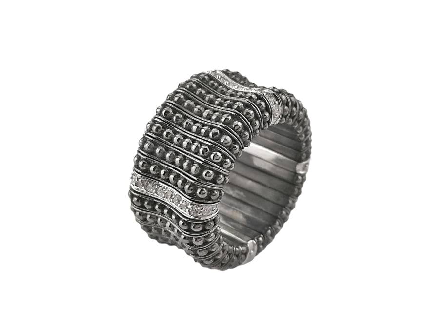 Michael Weggenmann Wave Petit Ring aus Weißgold mit Brillanten 0,400ct