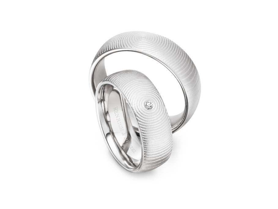 Zen Trauringpaar Platin gewölbt mit Brillant 0,025ct